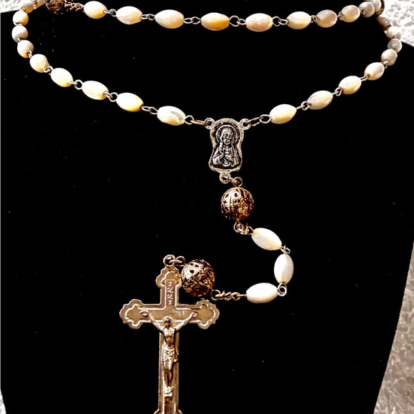 MOTHER OF PEARL ROSARY elegant - Picture 3 of 10